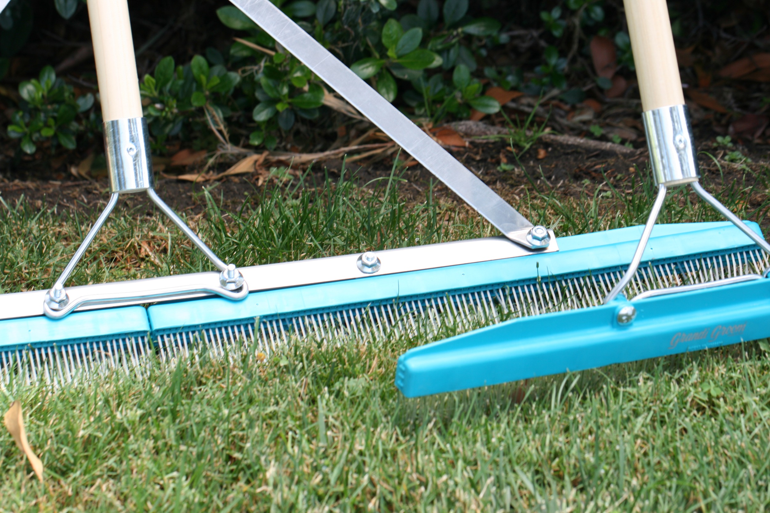 Turf Groom Artificial Grass Columbus Ohio Synthetic Grass Tools Installation Columbus